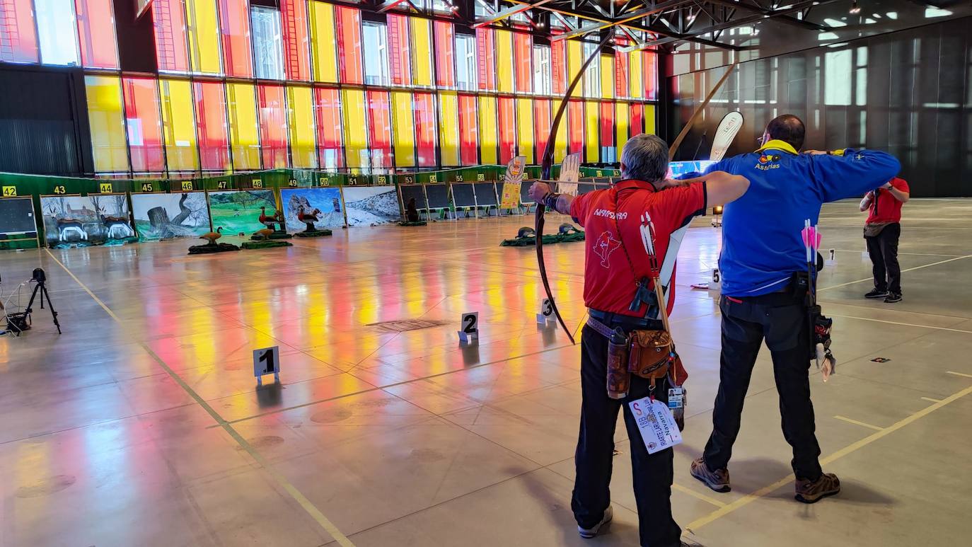 Más de medio millar de tiradores han acudido este fin de semana a León para disputar el Campeonato de España de tiro con arco en sala en hasta cuatro modalidades en una fiesta de esta disciplina que gana su espacio en la ciudad