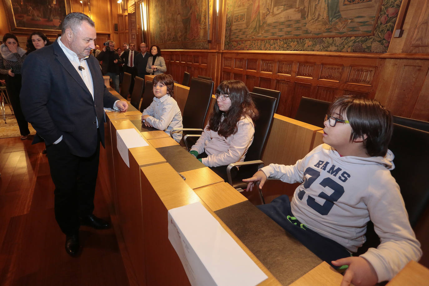 El presidente de la Diputación de León, Eduardo Morán, preside el acto de conmemoración del Día del Bibliobús