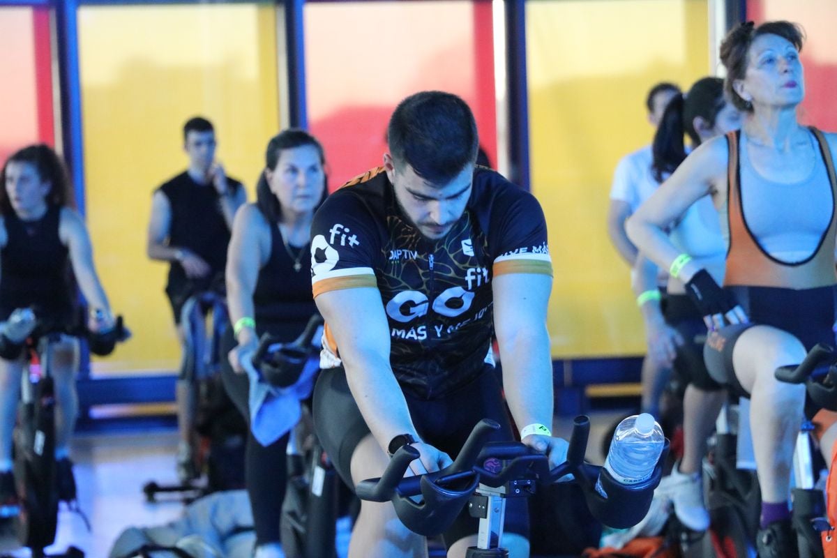 El February Fitness ha congregado este fin de semana a miles de aficionados al deporte que han llenado el Palacio de Exposiciones de la capital.