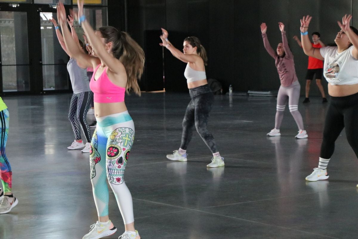 El February Fitness ha congregado este fin de semana a miles de aficionados al deporte que han llenado el Palacio de Exposiciones de la capital.