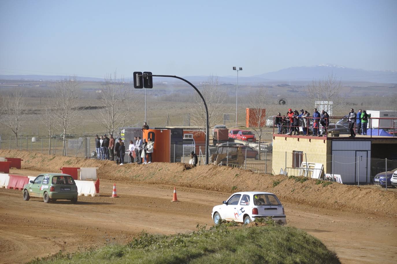 La prueba reunió a más de 200 personas en el Circuito de Los Cucharales en una jornada marcada por el compañerismo que culminó con una comida de confraternización en Valencia de Don Juan.