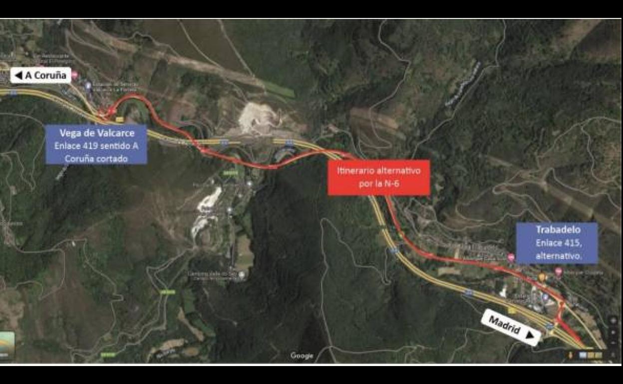 Corte de tráfico en el ramal de salida sentido A Coruña del enlace 419 de la autovía A-6. 