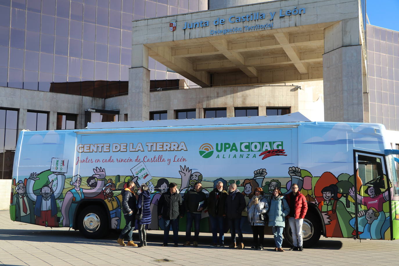 Presentación del autobús de la alianza Upa-Coag.