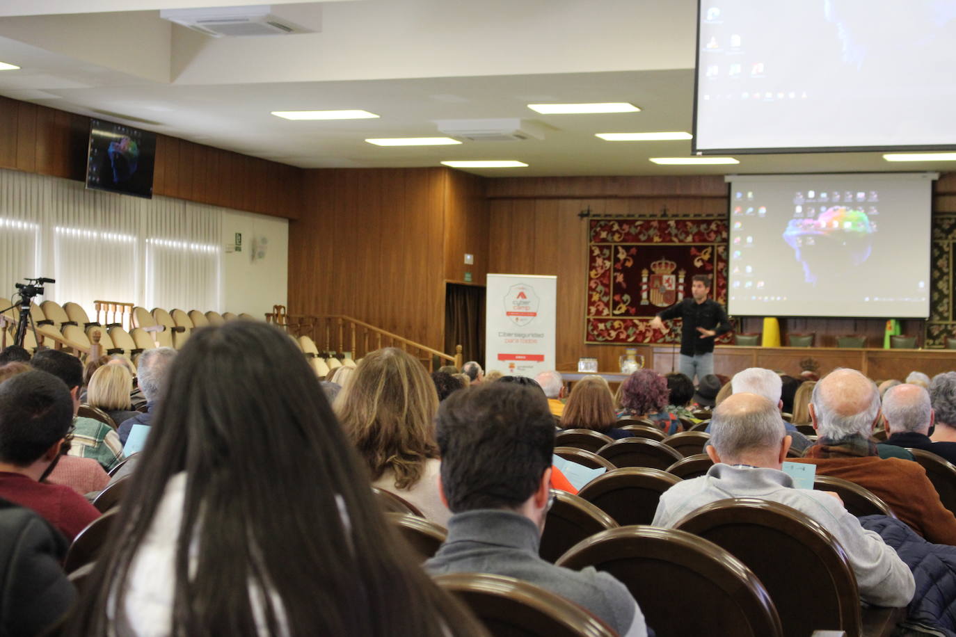 La Universidad de León y el Incibe celebran un foro abierto sobre seguridad e internet dirigidos a minorías, jóvenes, seniors y migrantes