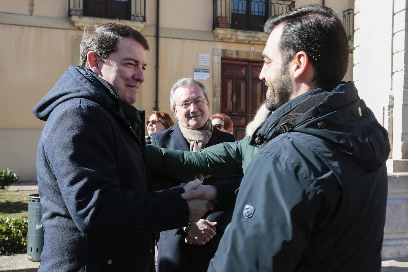 Fotos: El presidente del Partido Popular de Castilla y León, Alfonso Fernández Mañueco visita León