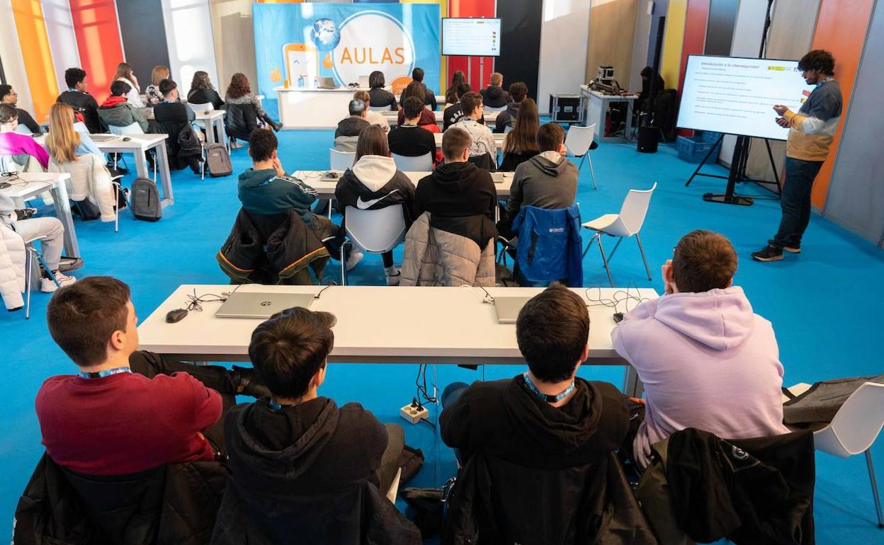 El Palacio de Exposiciones acogió el evento.