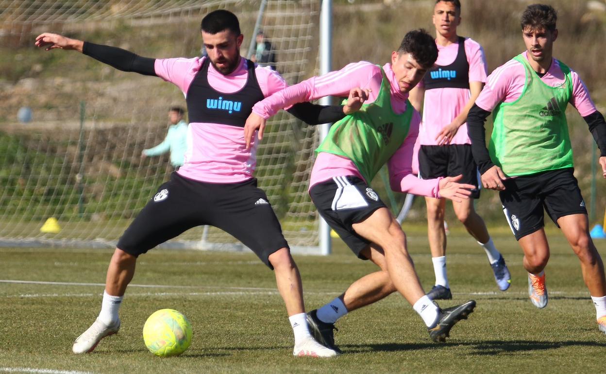 El conjunto berciano busca ganar un mes después de su última victoria.