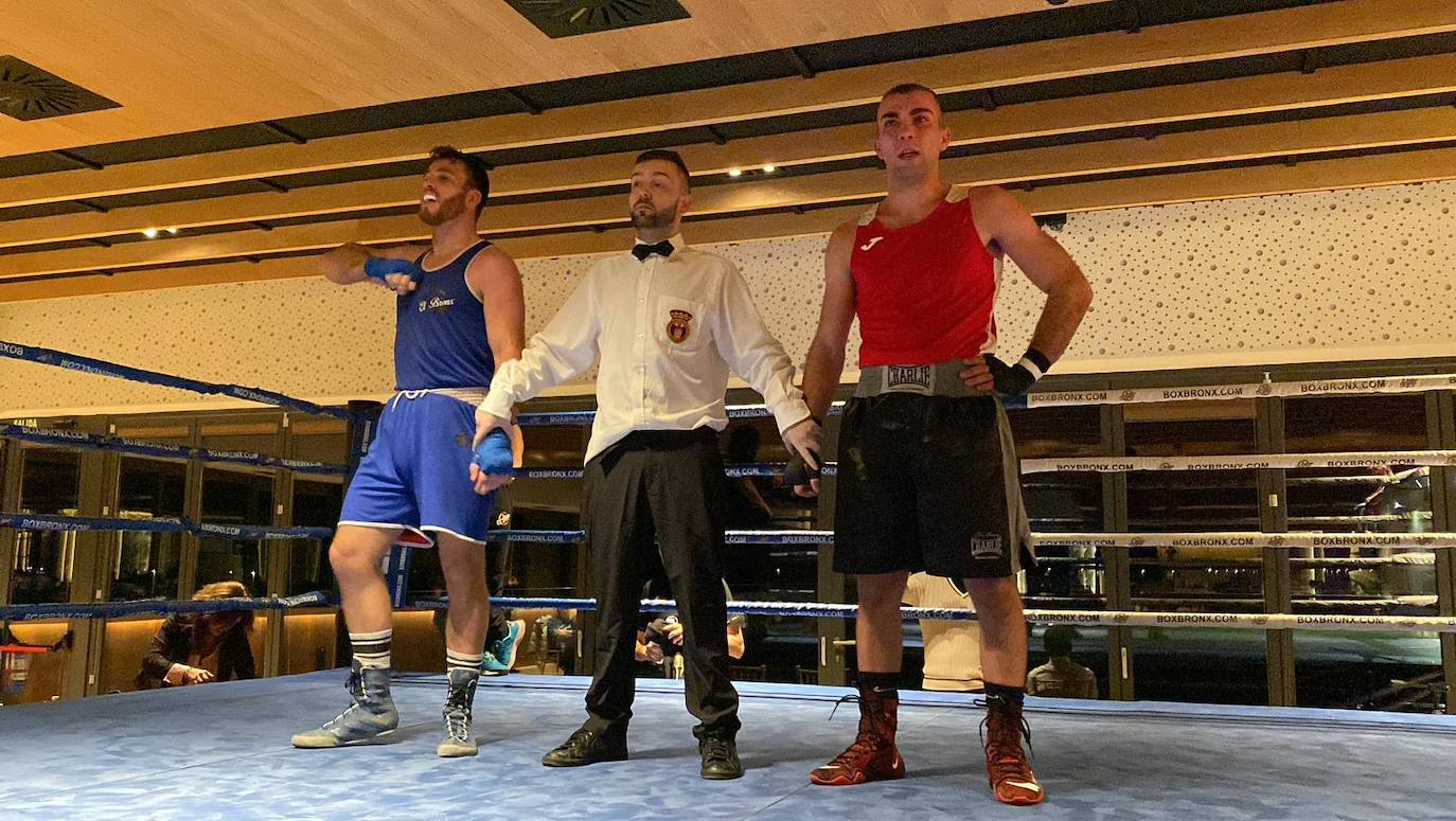 Imagen de la velada de boxeo en el Olímpico de León 