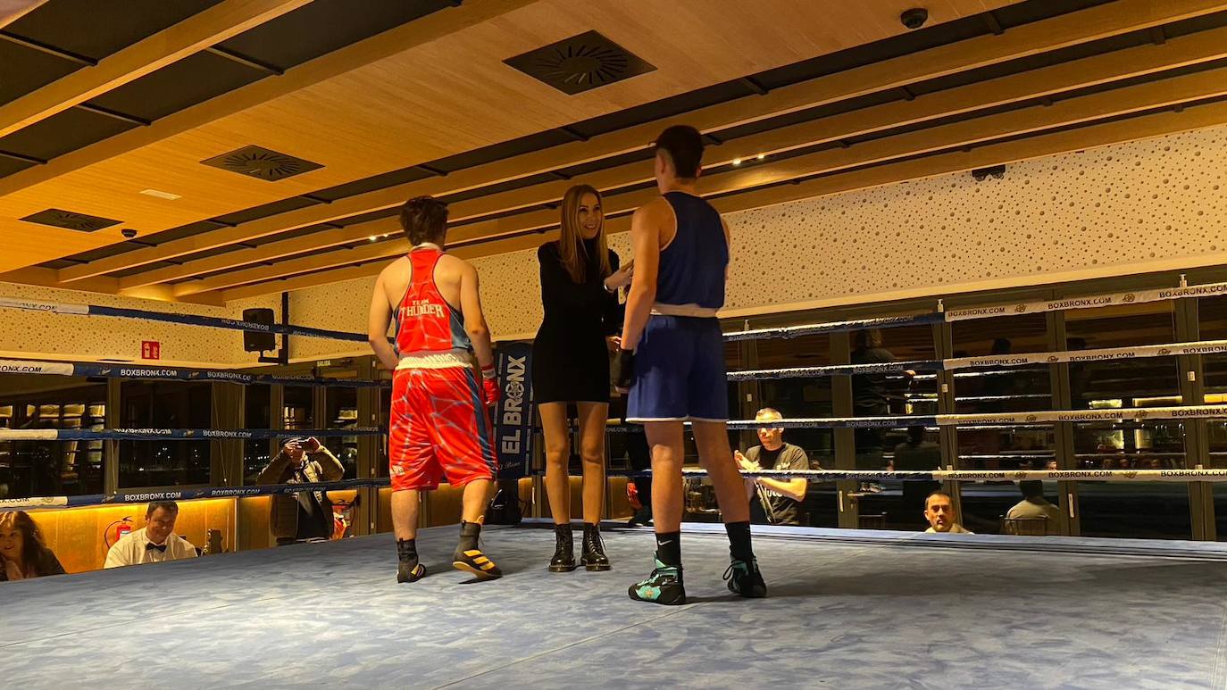 Imagen de la velada de boxeo en el Olímpico de León 
