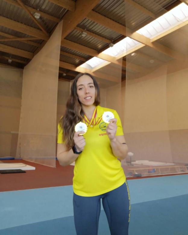 Inés Venero, campeona de Castilla y León de lanzamiento de disco. 