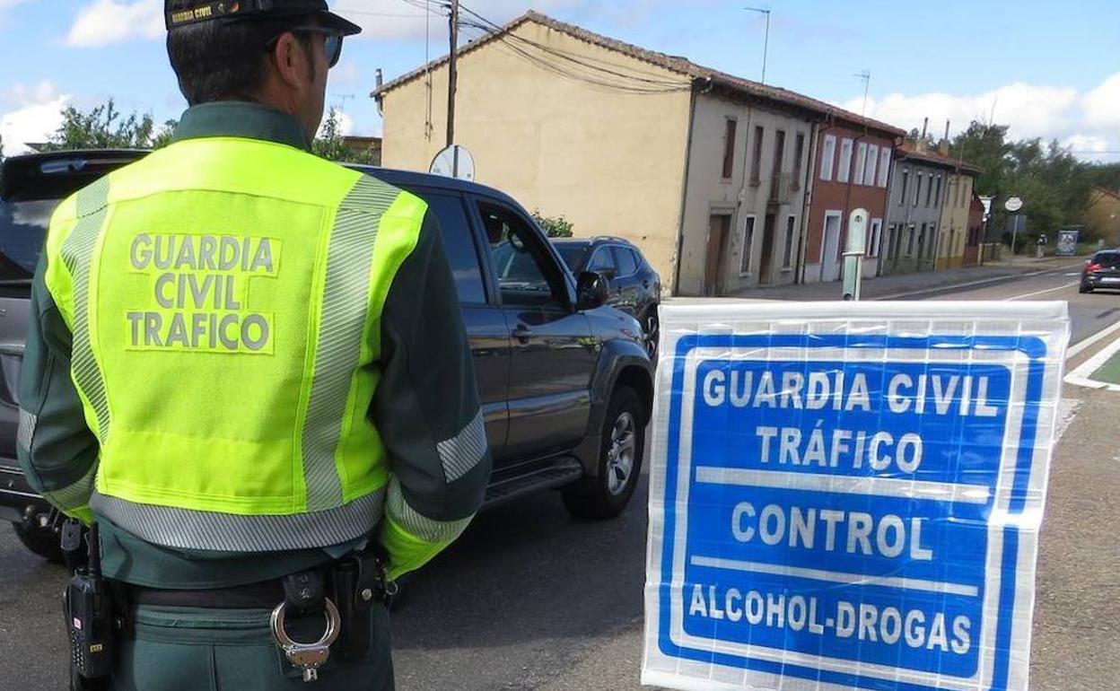 Tráfico intensifica hasta el día 19 el control de camiones y autobuses.