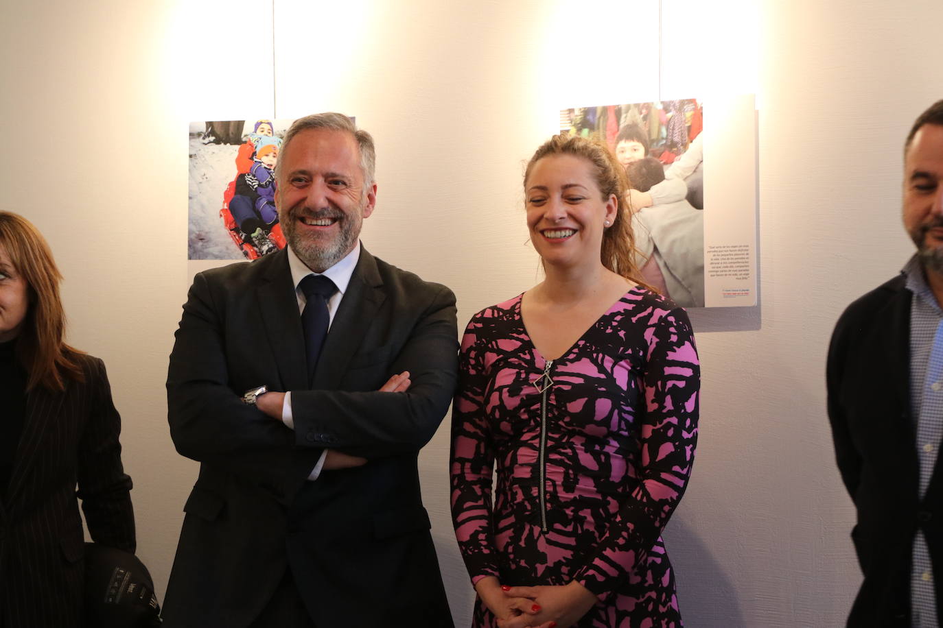 Inauguración de la Exposición del I Concurso de Fotografía «Un feliz viaje por la vida» organizada por la Federación Autismo de Castilla y León.