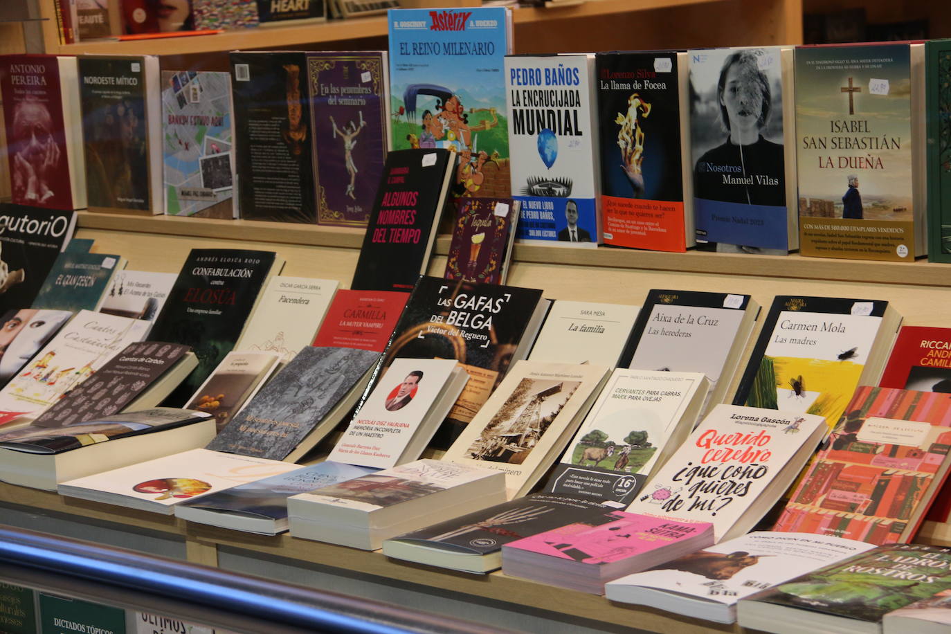 La celebración de San Valentín siempre es una buena excusa para acercarse librerías como la de Artemis situada en la capital leonesa 