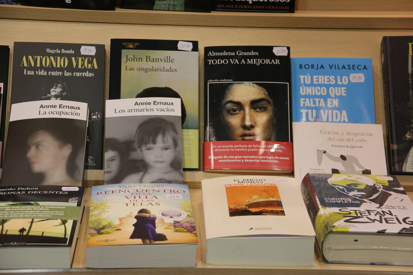 La celebración de San Valentín siempre es una buena excusa para acercarse librerías como la de Artemis situada en la capital leonesa 