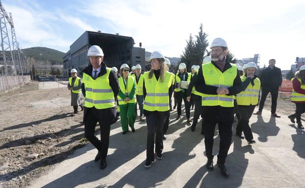 Galería. La secretaria de Estado para la Transición Ecológica visita la planta de La Robla 