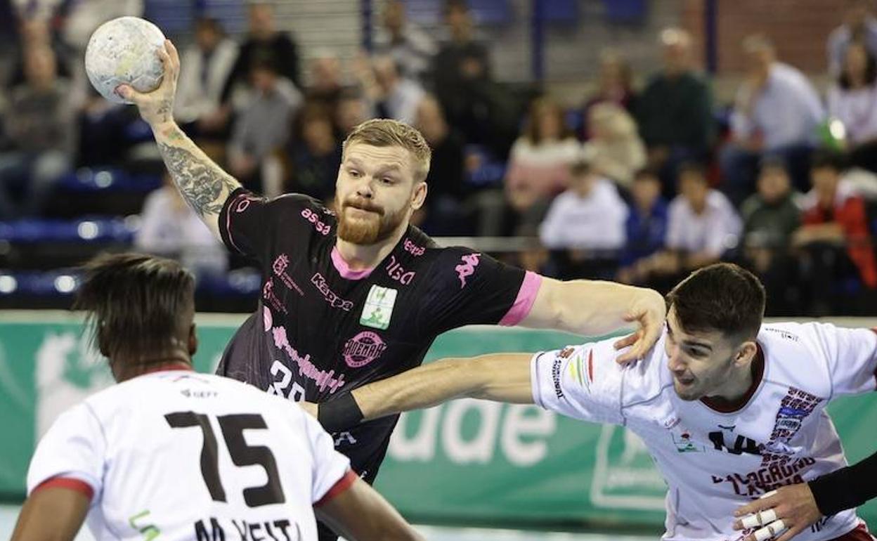 El Abanca Ademar león pone a la venta los abonos para la Copa Plenitude 2023.