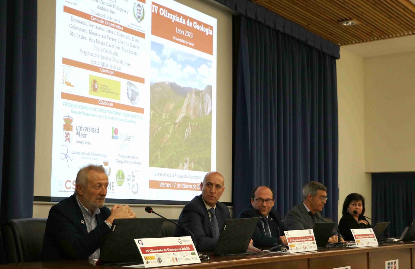 La Facultad de Biológicas y la Escuela de Minas han acogido hoy la IV edición de la Olimpiada de Geología.