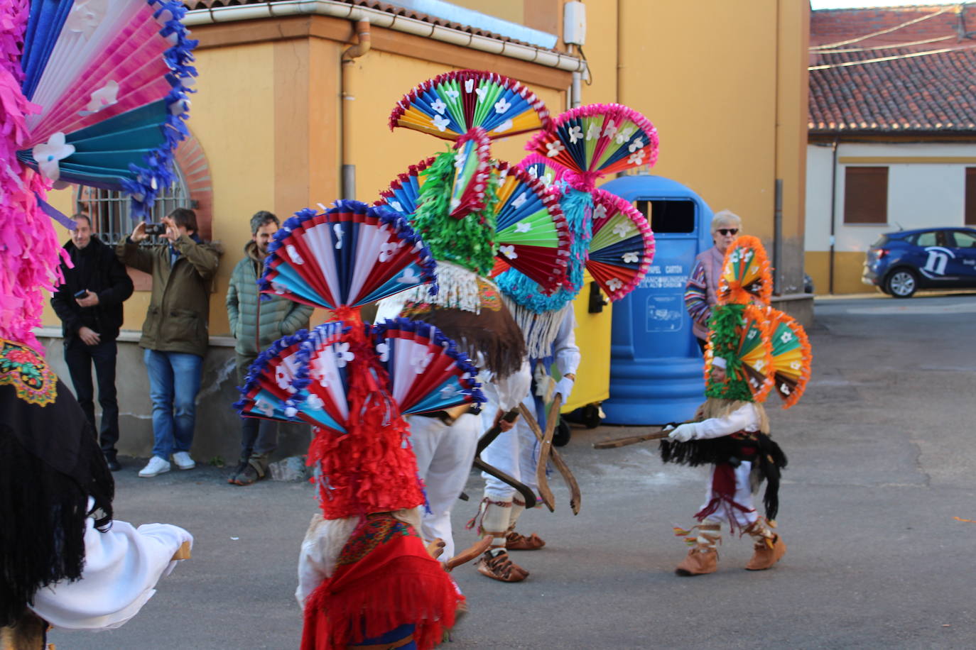 Cimanes del Tejar ha celebrado una de sus fiestas más enraizadas, el antruejo más tradicional