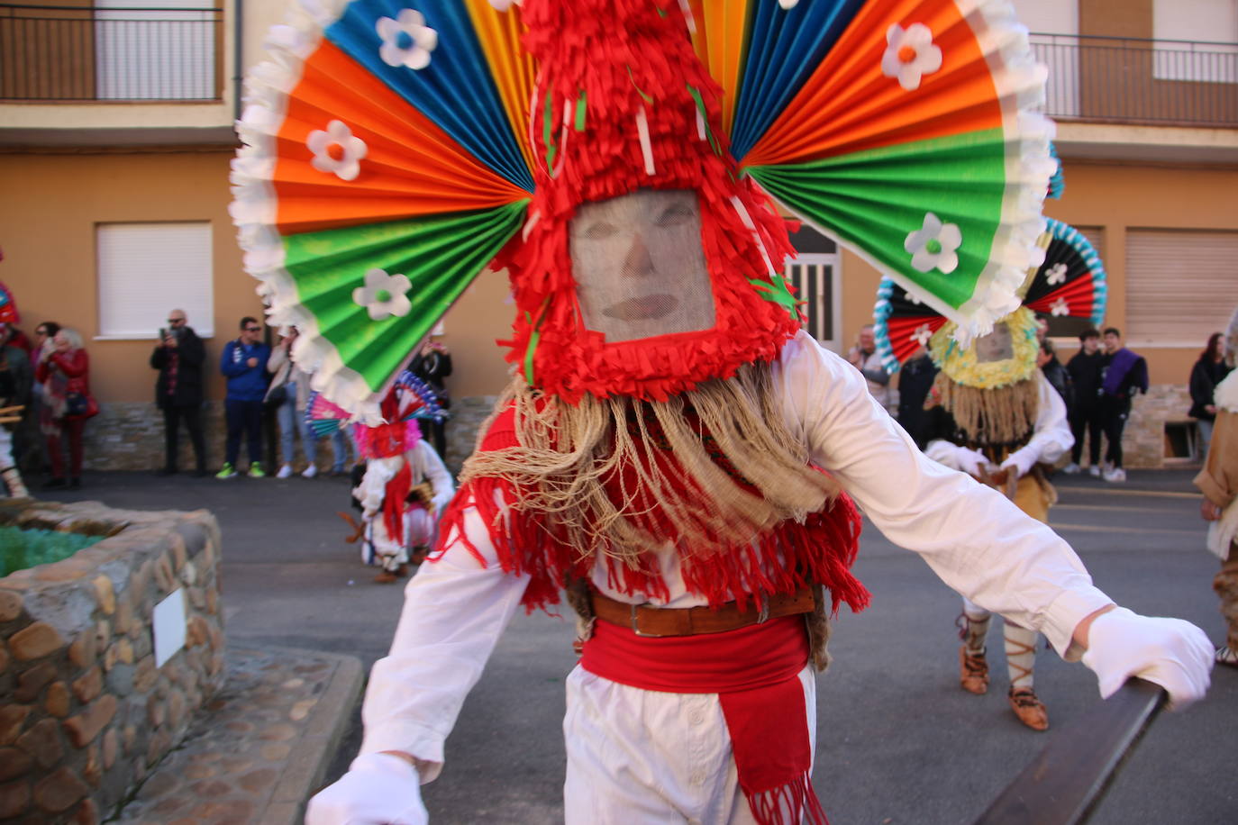 Cimanes del Tejar ha celebrado una de sus fiestas más enraizadas, el antruejo más tradicional