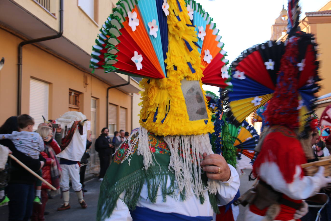 Cimanes del Tejar ha celebrado una de sus fiestas más enraizadas, el antruejo más tradicional