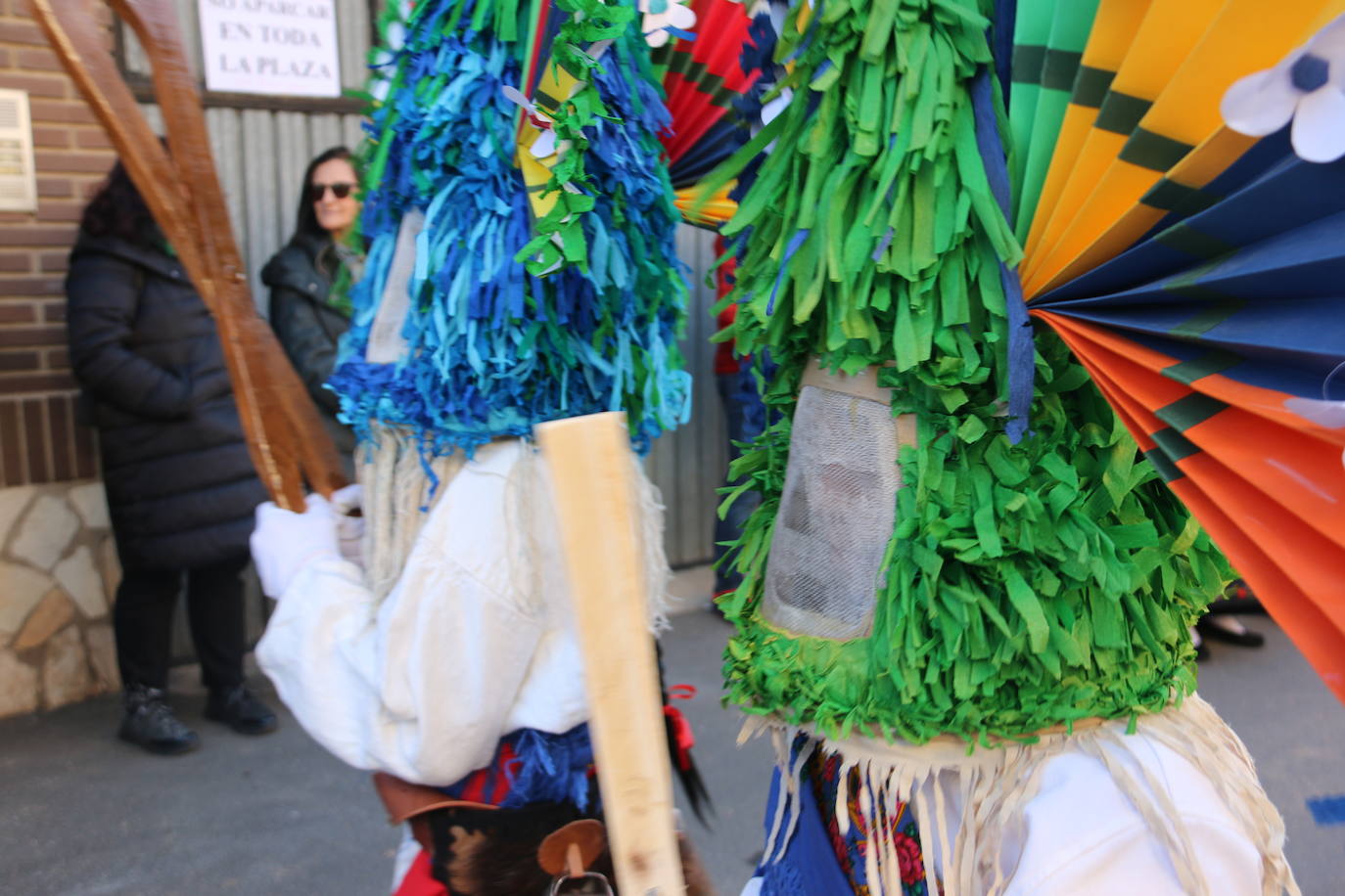 Cimanes del Tejar ha celebrado una de sus fiestas más enraizadas, el antruejo más tradicional