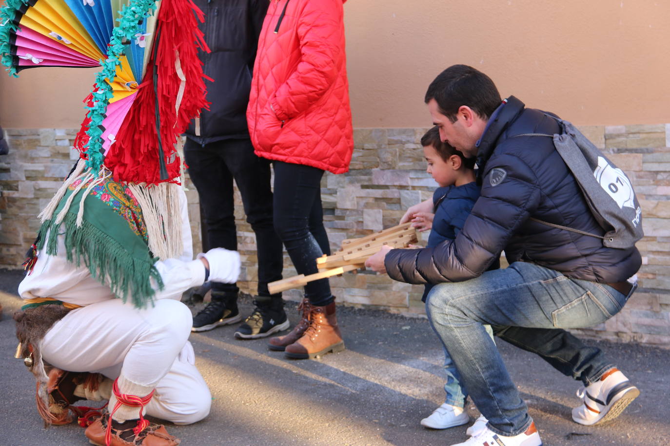 Cimanes del Tejar ha celebrado una de sus fiestas más enraizadas, el antruejo más tradicional