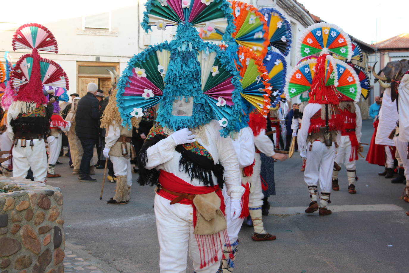 Cimanes del Tejar ha celebrado una de sus fiestas más enraizadas, el antruejo más tradicional