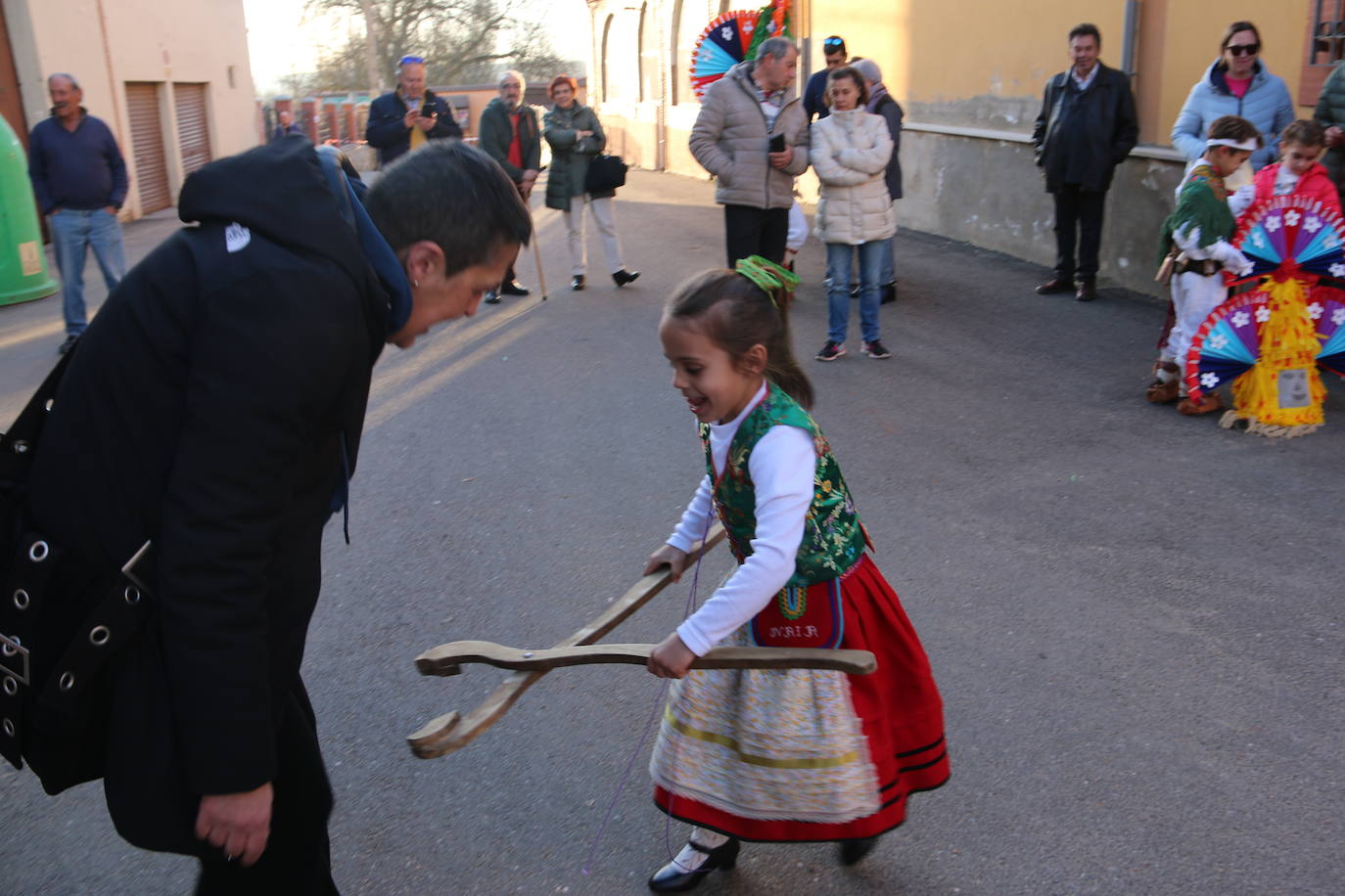 Cimanes del Tejar ha celebrado una de sus fiestas más enraizadas, el antruejo más tradicional