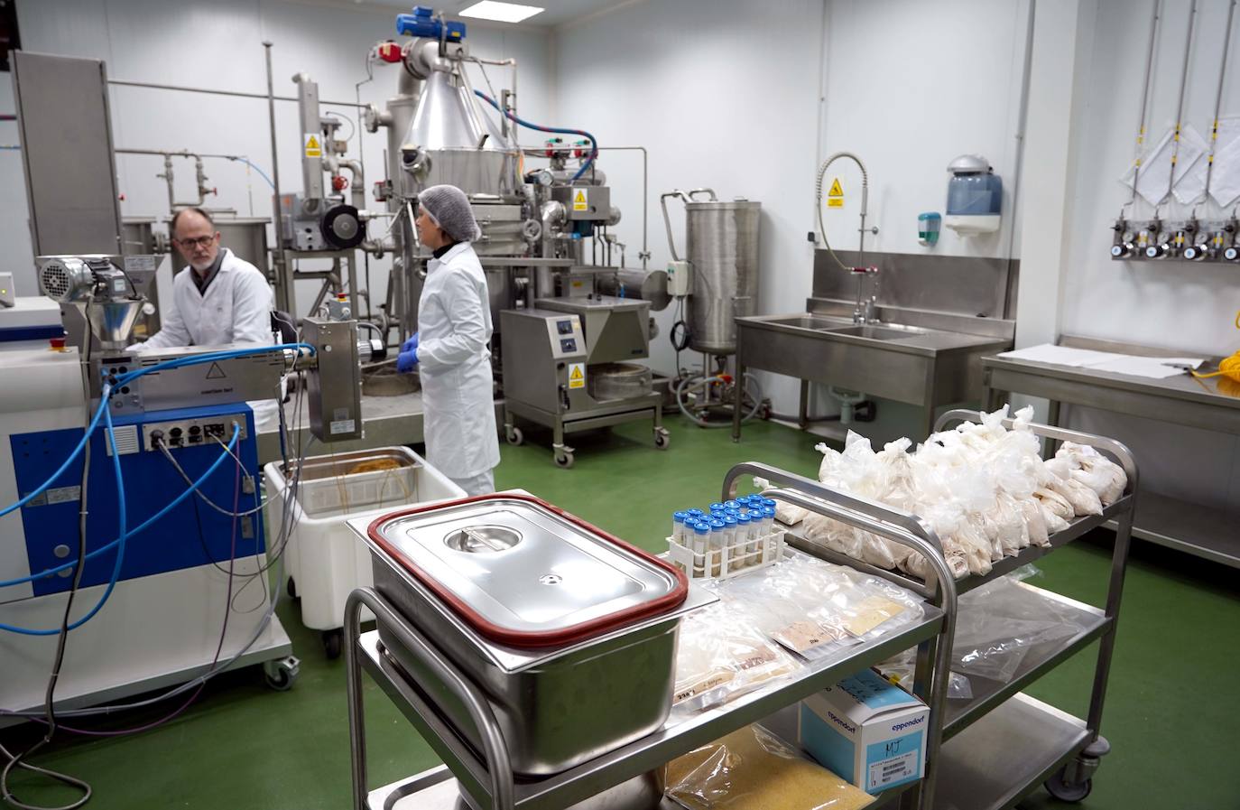 Cata del proyecto de investigación 'Bierzo Sensomarkt' del Itacyl con la colaboración de Alimentos de Calidad de El Bierzo y la empresa palentina Sociograph, que aplica la innovación tecnológica a la pera Conferencia y la manzana Reineta.