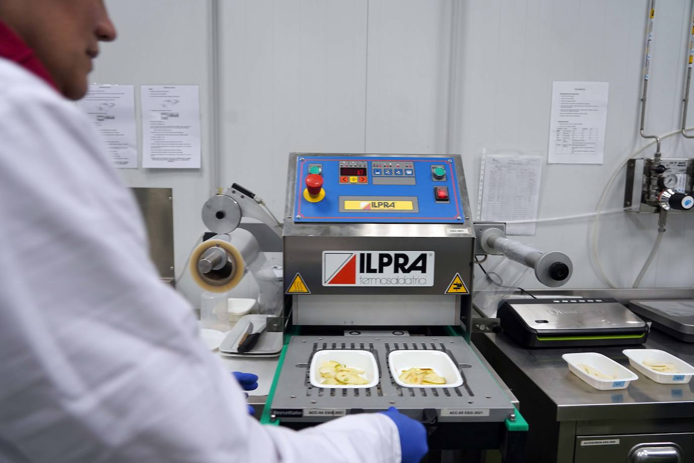 Cata del proyecto de investigación 'Bierzo Sensomarkt' del Itacyl con la colaboración de Alimentos de Calidad de El Bierzo y la empresa palentina Sociograph, que aplica la innovación tecnológica a la pera Conferencia y la manzana Reineta.
