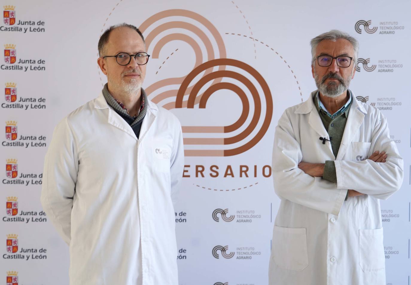 Cata del proyecto de investigación 'Bierzo Sensomarkt' del Itacyl con la colaboración de Alimentos de Calidad de El Bierzo y la empresa palentina Sociograph, que aplica la innovación tecnológica a la pera Conferencia y la manzana Reineta.