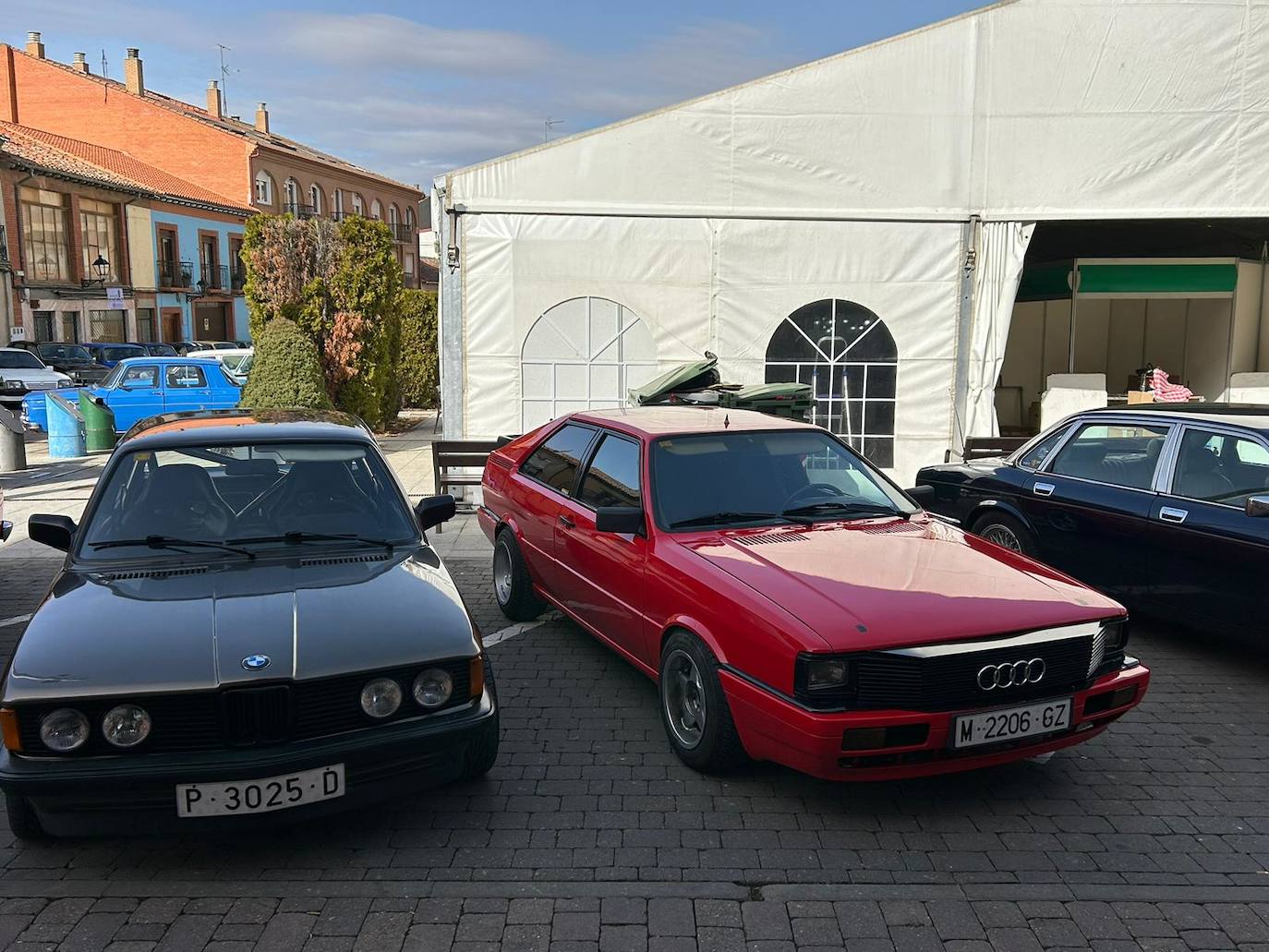 La 102ª Feria de Febrero ha tocado a su fin en una soleada mañana de domingo con miles de personas circulando por las calles de Valencia de Don Juan..