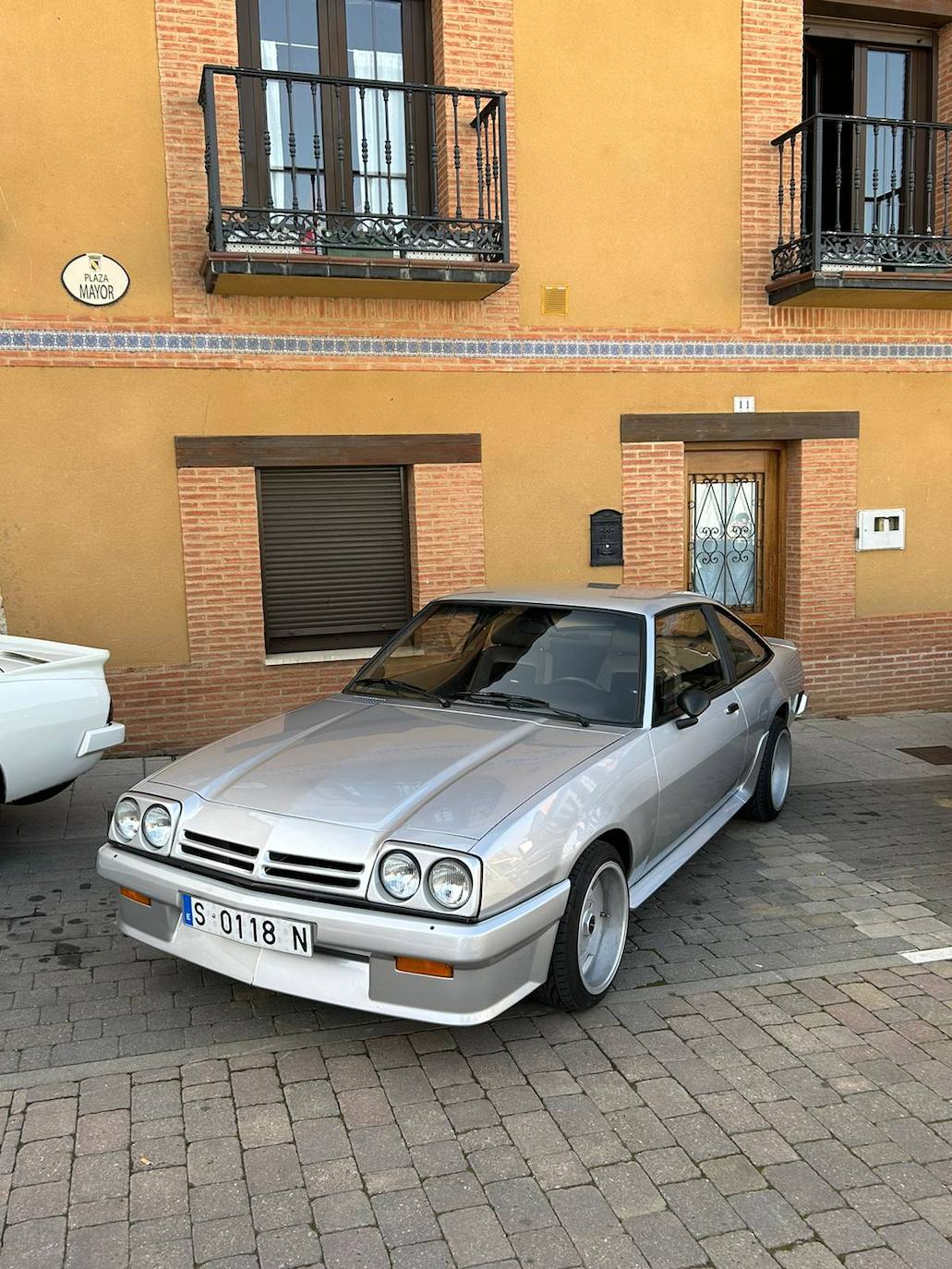 La 102ª Feria de Febrero ha tocado a su fin en una soleada mañana de domingo con miles de personas circulando por las calles de Valencia de Don Juan..