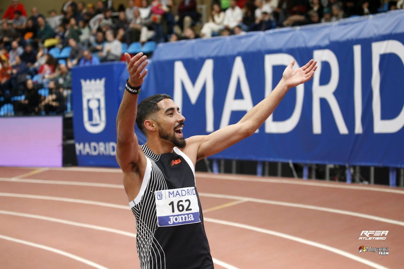 Los atletas leoneses hacen historia en el Campeonato de España de pista Cubierta.