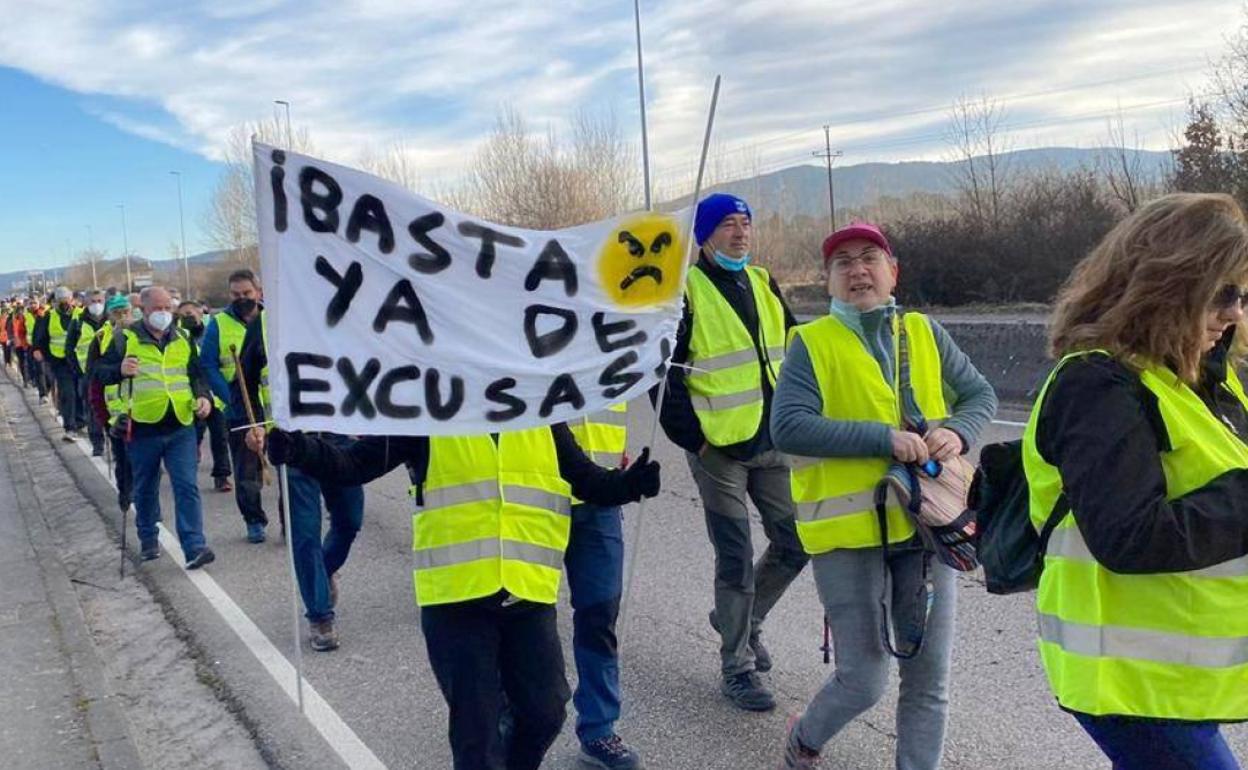 Marcha blanca de la Plataforma en Defensa de la Sanidad Pública del Bierzo y Laciana.