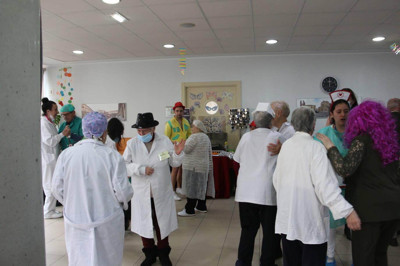 Celebración de Carnaval en Alzheimer León.