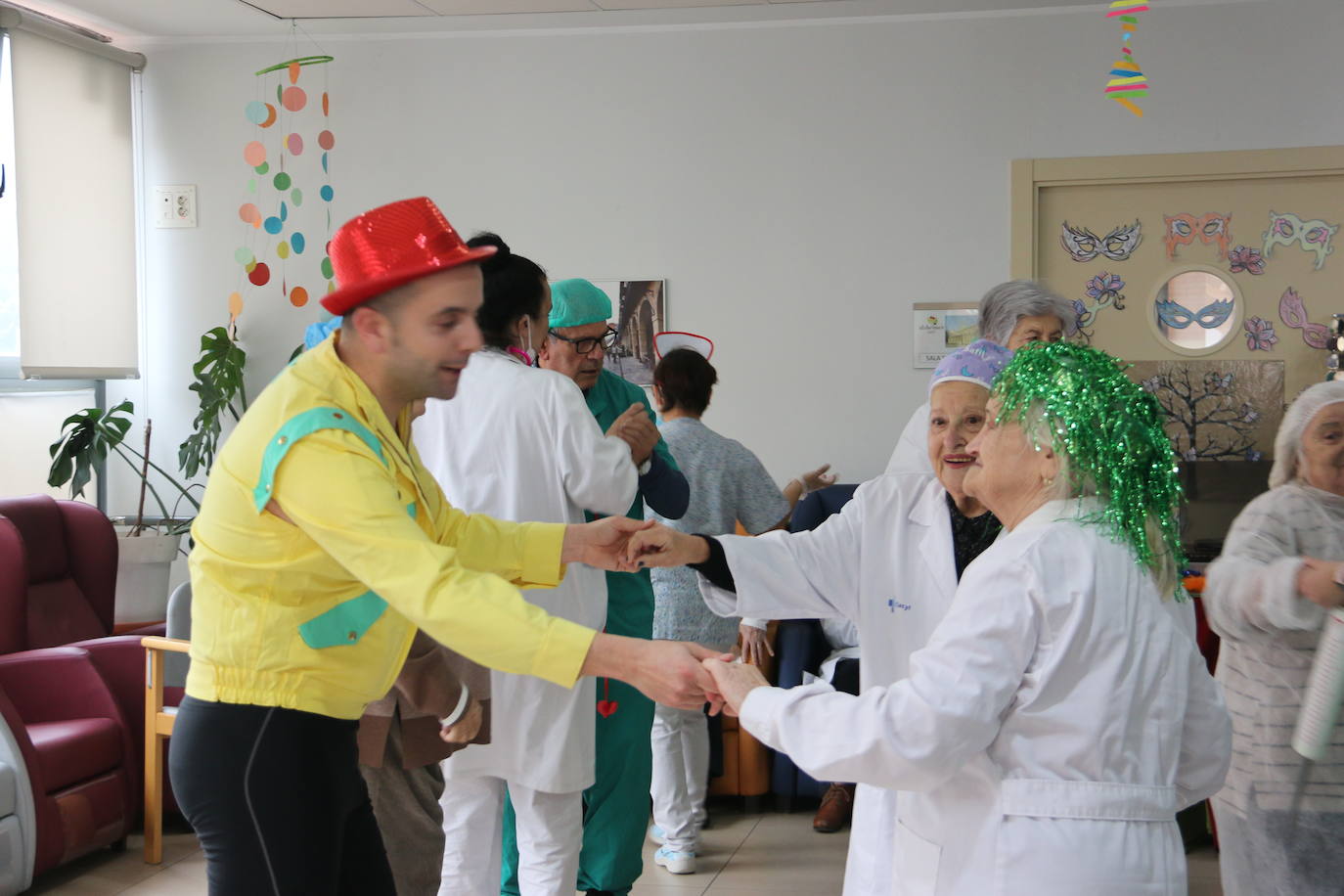Celebración de Carnaval en Alzheimer León.