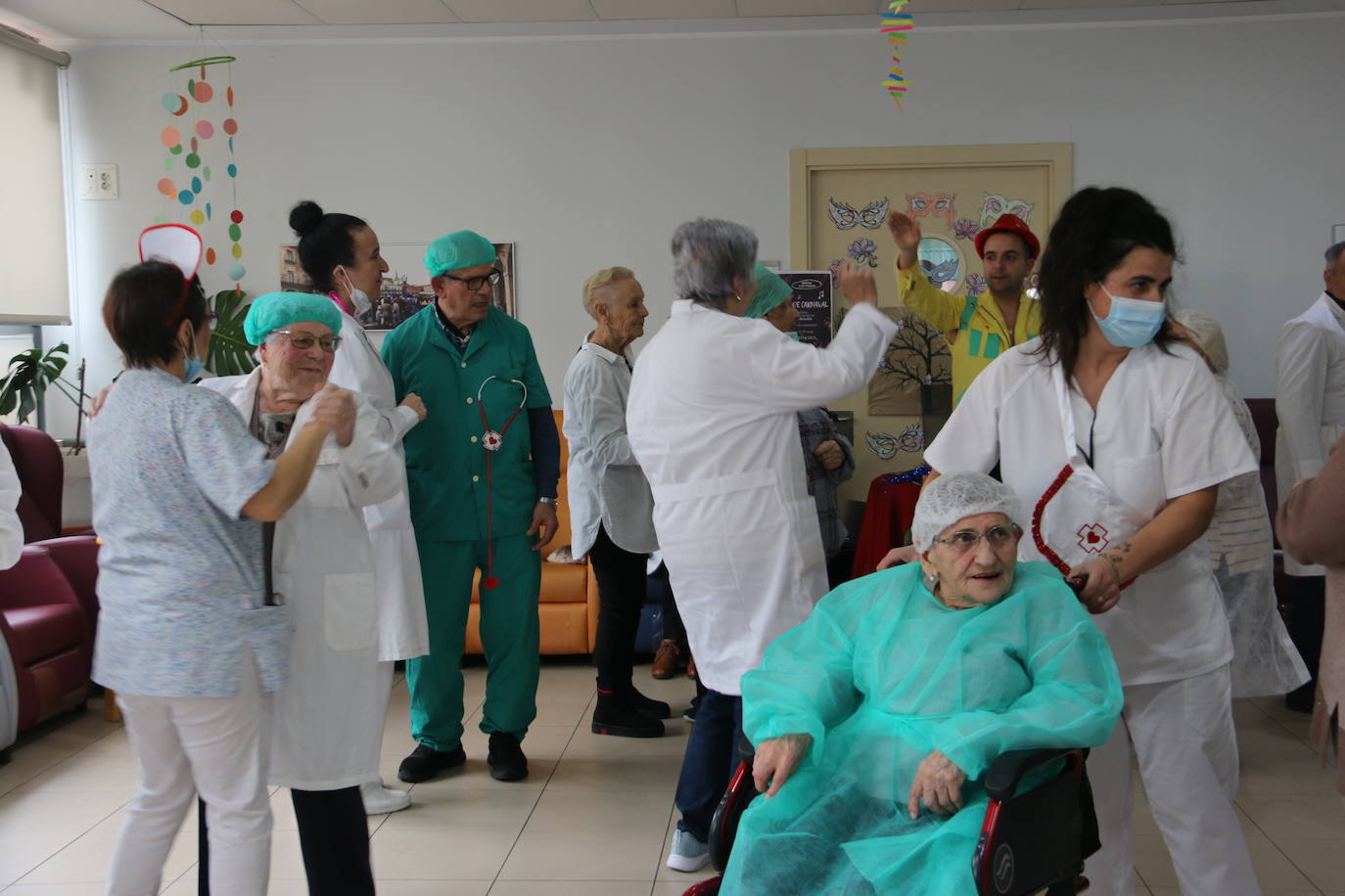 Celebración de Carnaval en Alzheimer León.