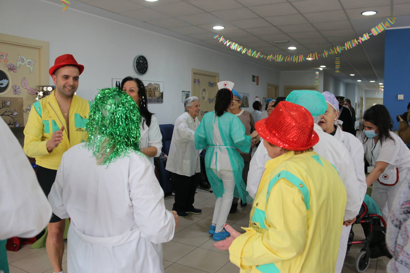 Celebración de Carnaval en Alzheimer León.