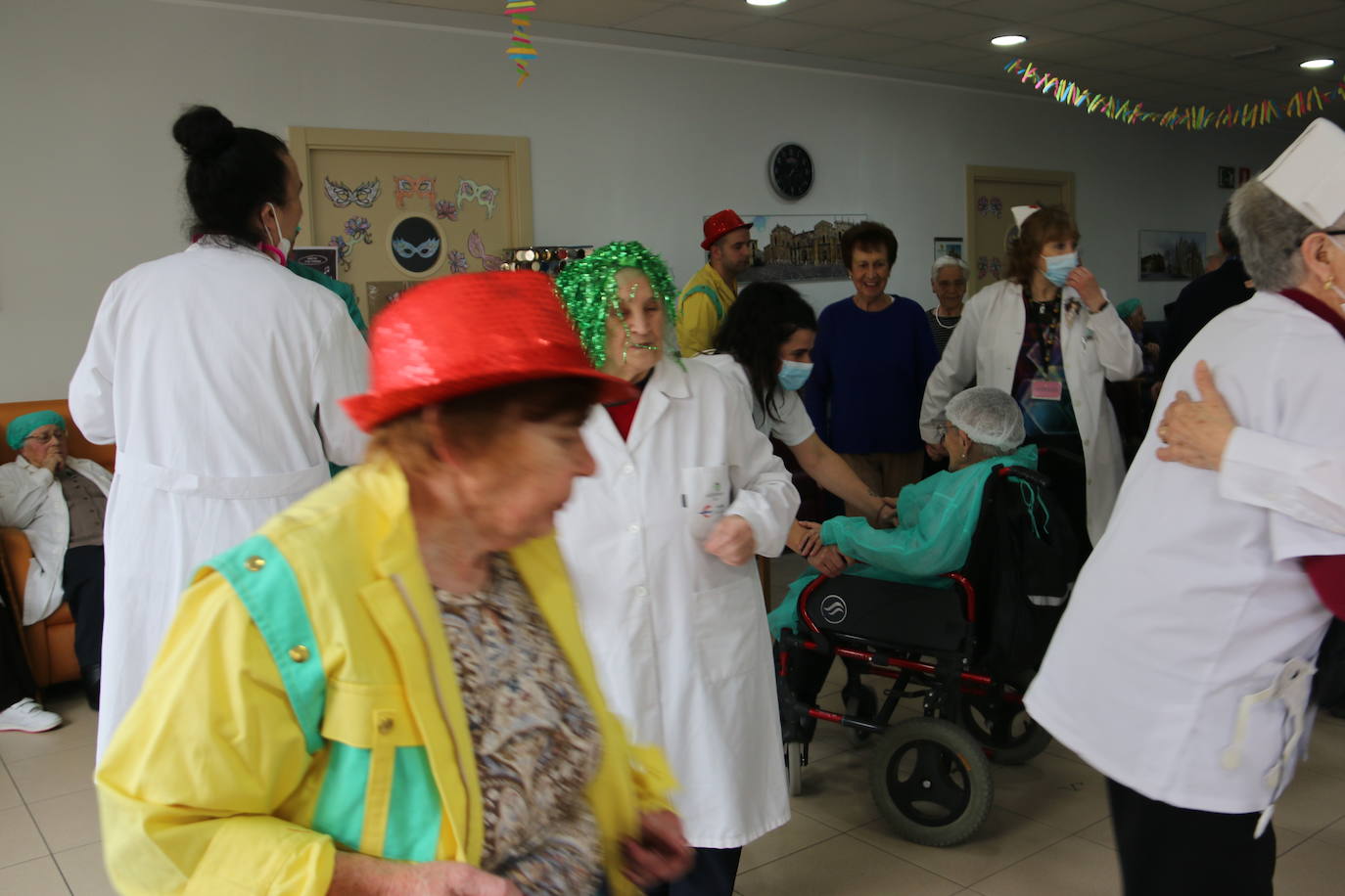 Celebración de Carnaval en Alzheimer León.