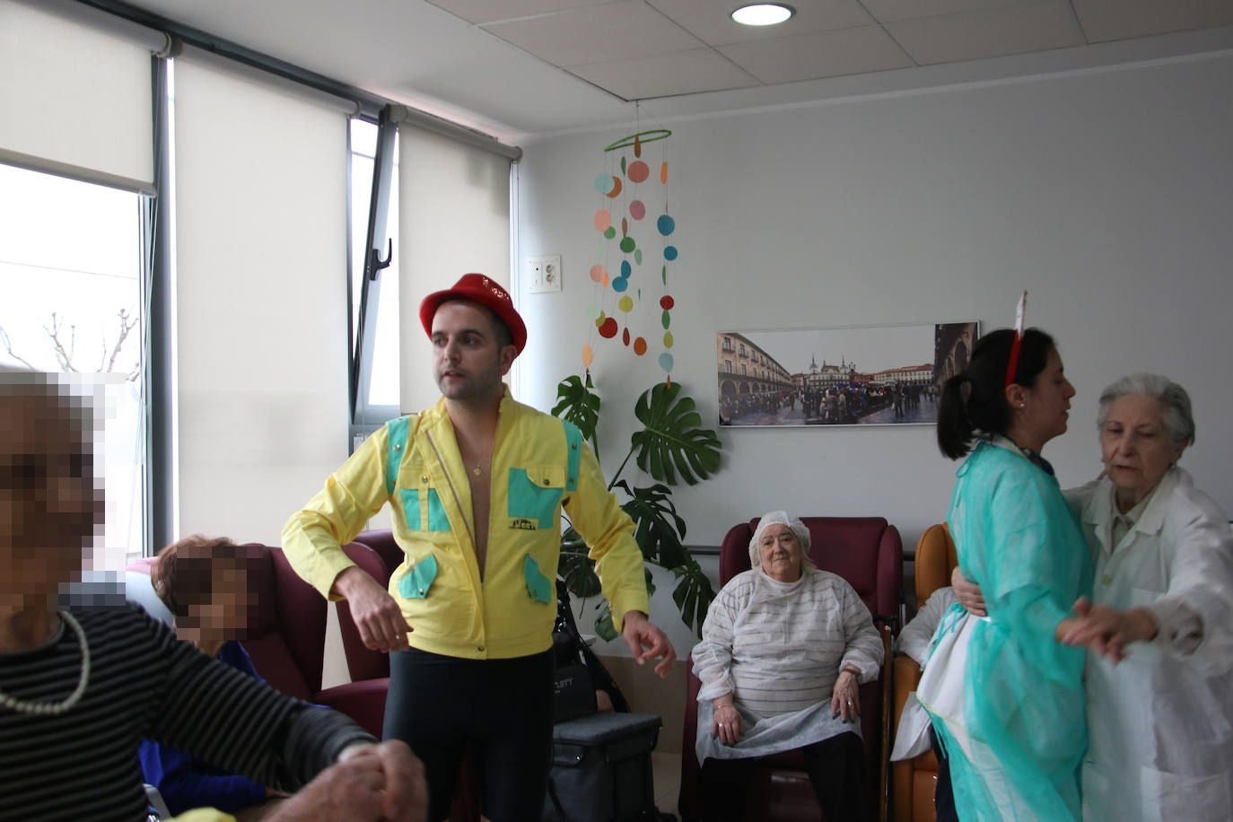 Celebración de Carnaval en Alzheimer León.