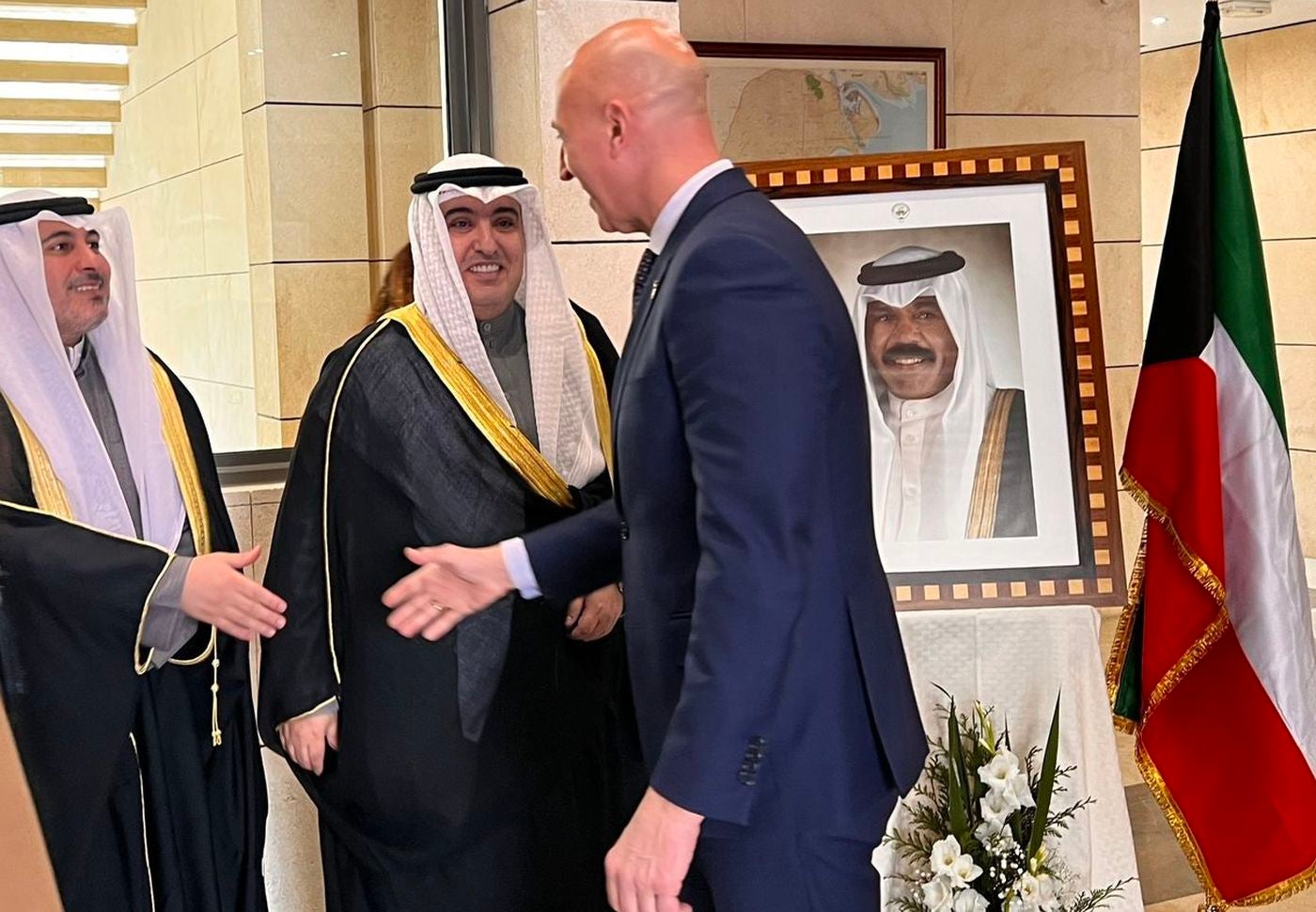 José Antonio Díez acude a la recepción oficial del país árabe invitado por el embajador kuwaití en España, Ayadah M. Alsaidi. El alcalde mantiene un nuevo encuentro con representantes de Catar con el fin de avanzar en la misión comercial que desde León llegará a ese país.