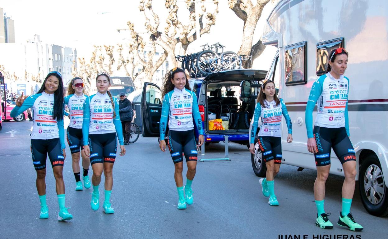 Andrea Alzate obtiene un meritorio puesto 40 y se cuela en los grupos delanteros durante las etapas de la prueba levantina.