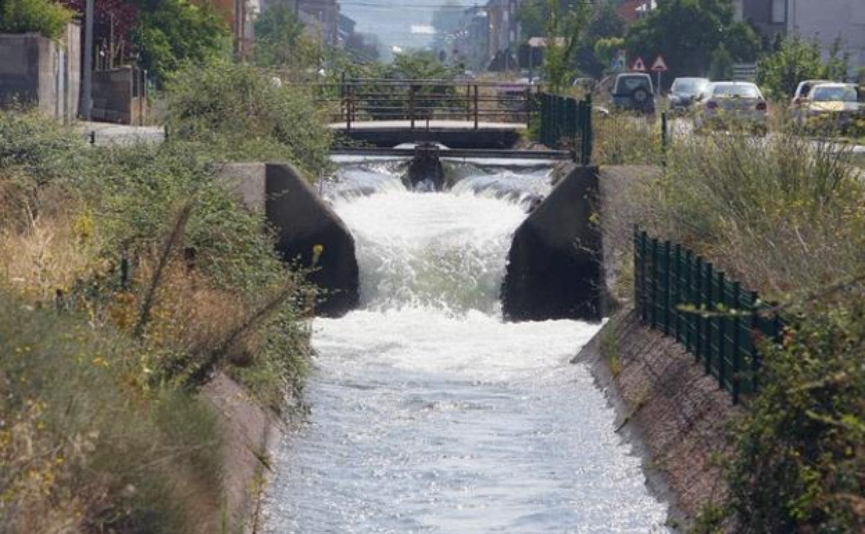 Canal Bajo del Bierzo.