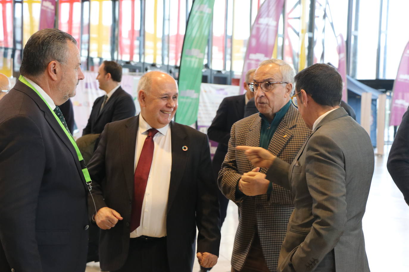 Inauguración del I Congreso Nacional de Deporte y Municipalismo a cargo del secretario de Estado para el Deporte y Presidente del Consejo Superior de Deportes, José Manuel Franco; el presidente del Comité Olímpico Español, Alejandro Blanco; el presidente de la Diputación de León, Eduardo Morán; el alcalde de León, José Antonio Diez; el presidente de la Asociación del Deporte Español, José Hidalgo y el secretario general de la Federación Española de Municipios y Provincias, Carlos Daniel Casares