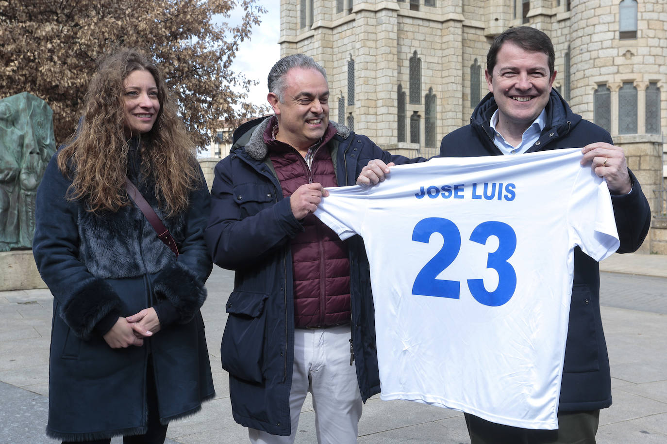El Presidente del Partido Popular de Castilla y León, Alfonso Fernández Mañueco, visita Astorga junto al candidato a la Alcaldía del municipio, José Luis Nieto y junto a la presidenta del PP de León, Ester Muñoz.