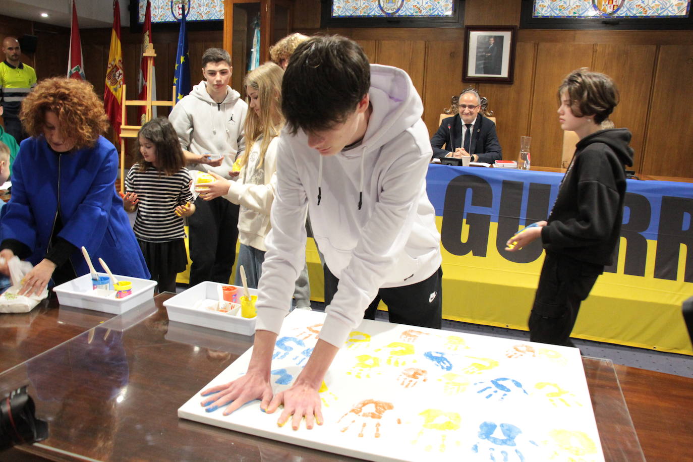 Ponferrada celebra un acto de solidaridad con el pueblo ucraniano cuando se cumple un año del inicio de la guerra.