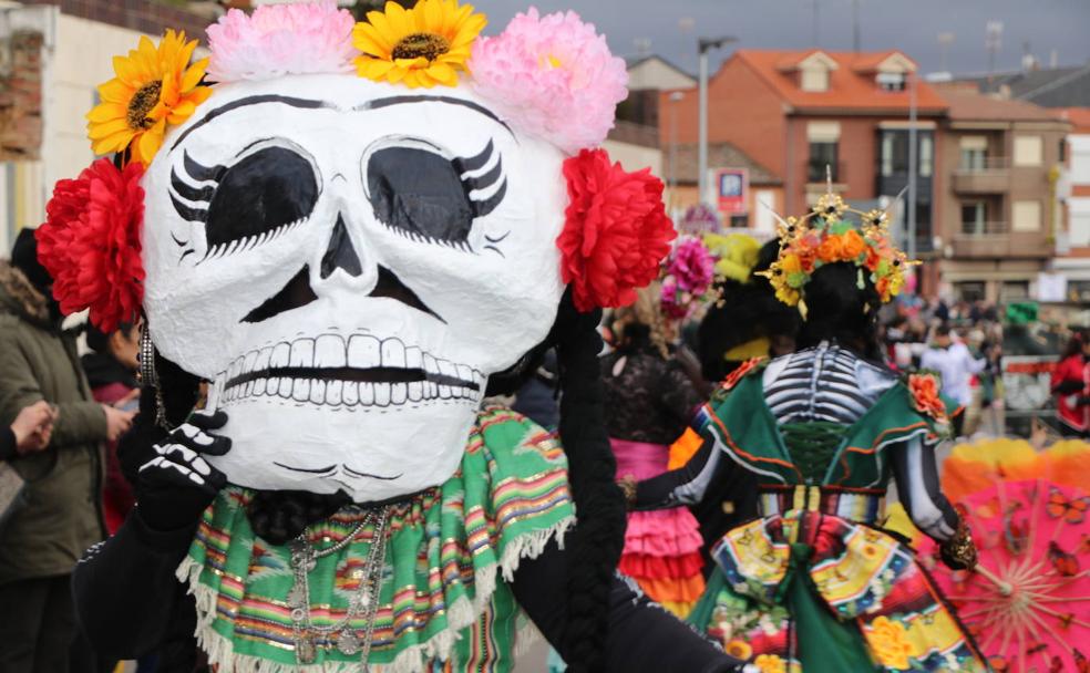 Uno de los momentos del desfile de Carnaval en Astorga. 