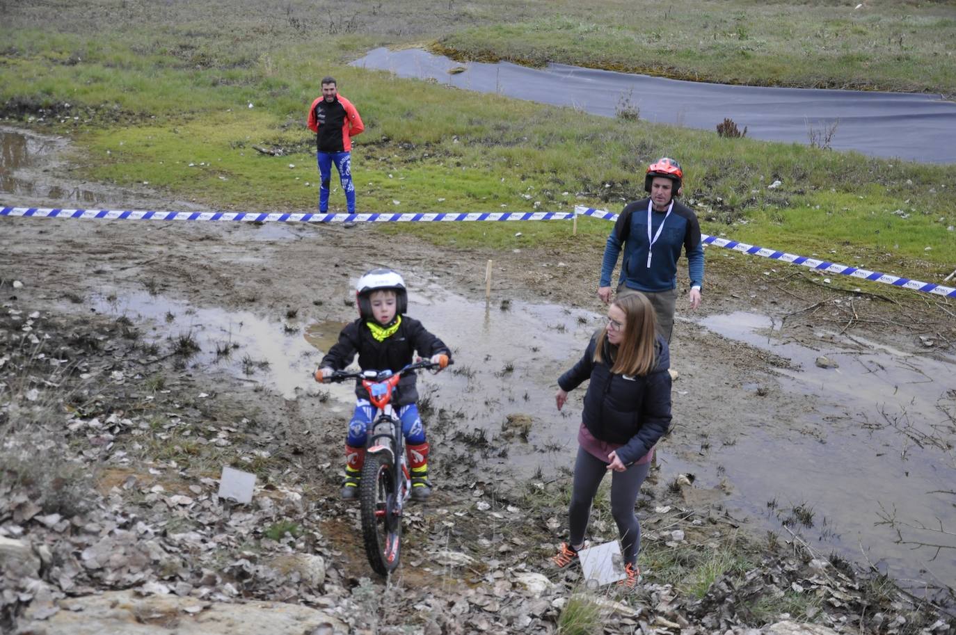 Circuito de trial en el Complejo la Isla de Valencia de Don Juan 