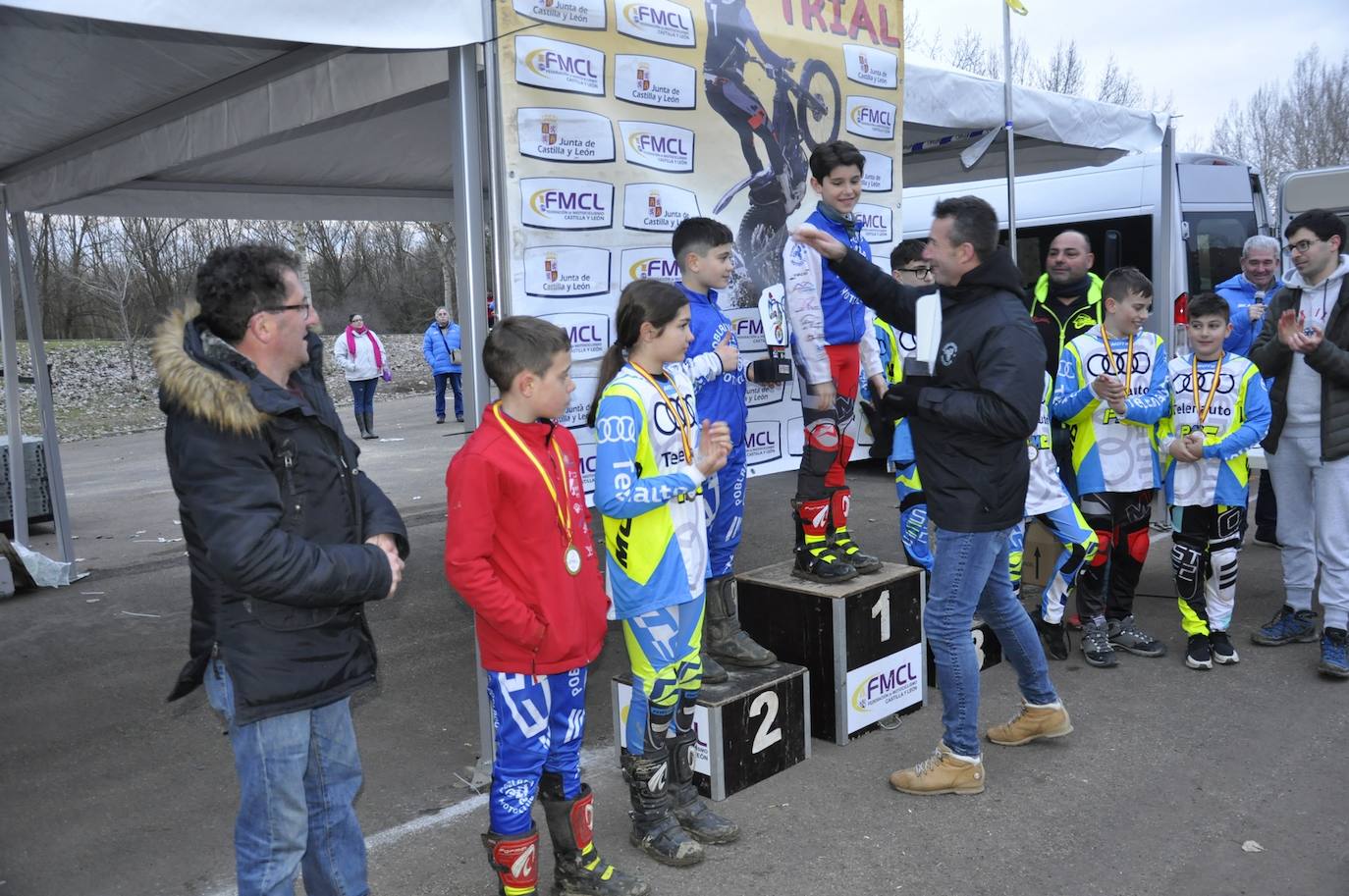 Circuito de trial en el Complejo la Isla de Valencia de Don Juan 